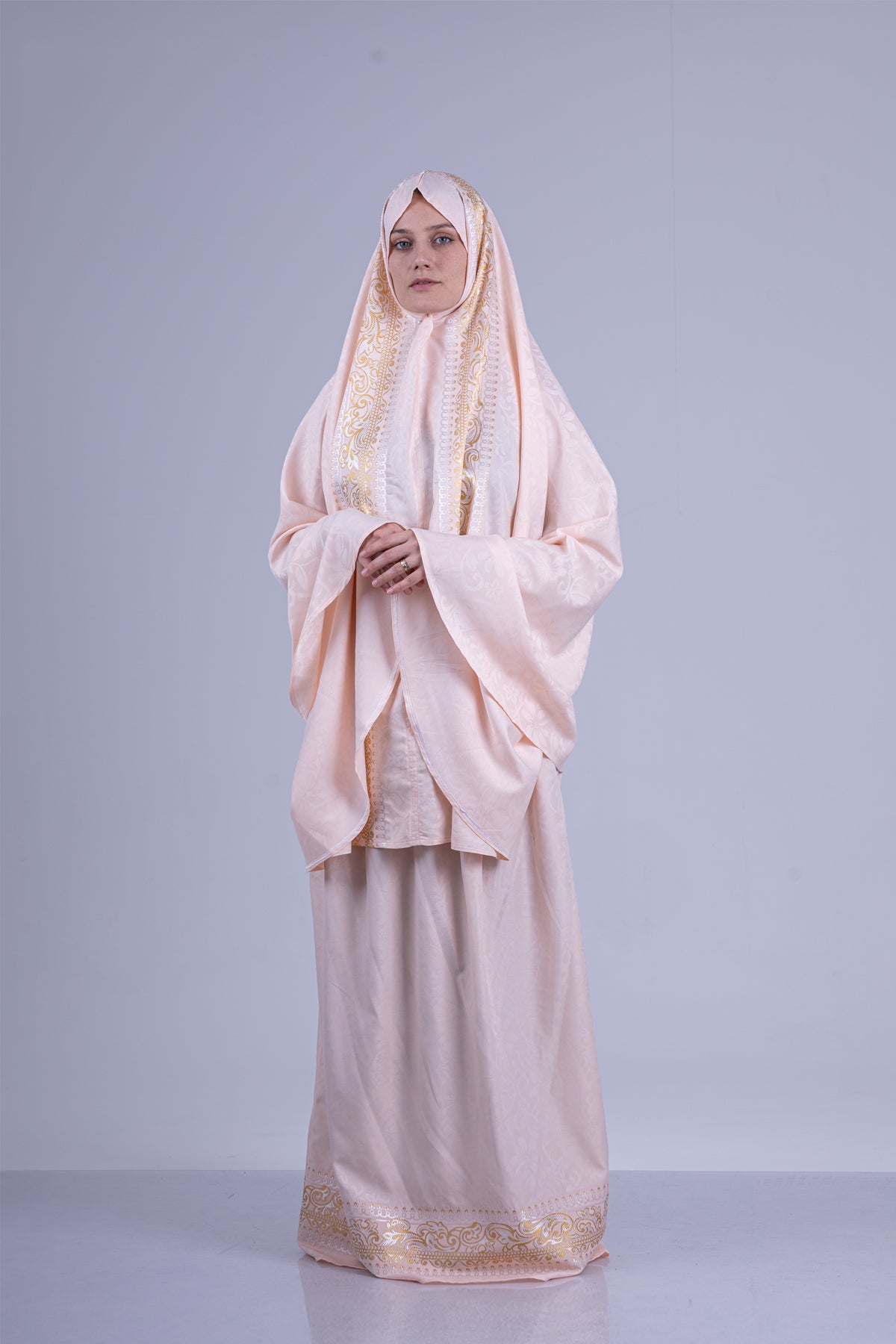 طقم صلاة صاف