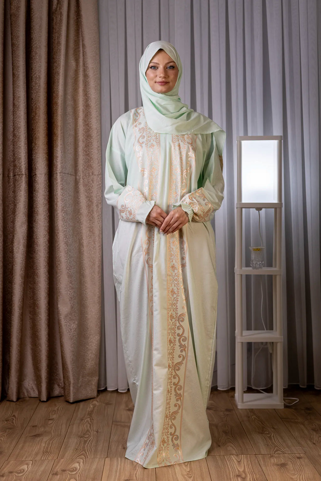 Roz Namaz Elbisesi