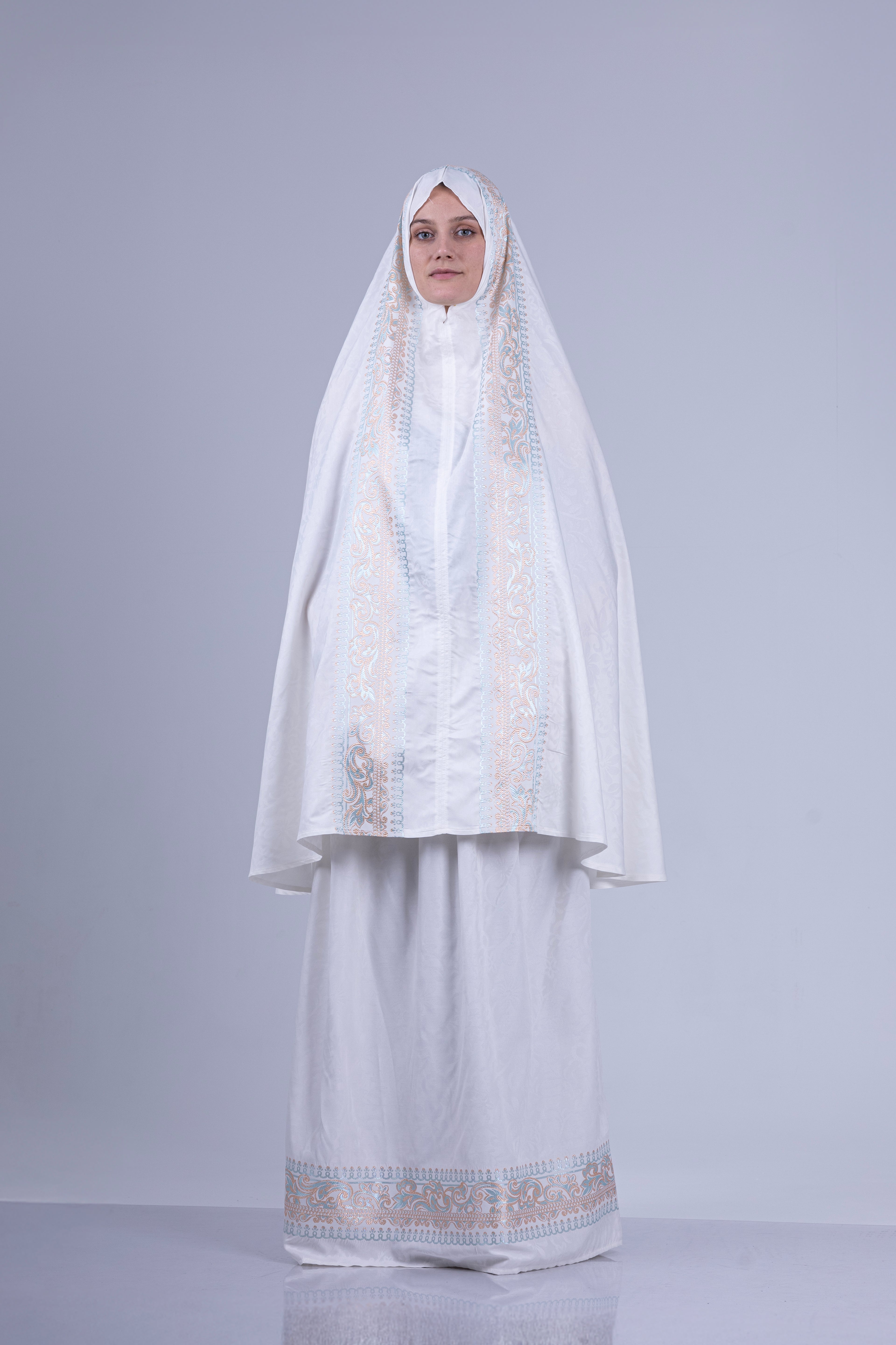 طقم صلاة صاف