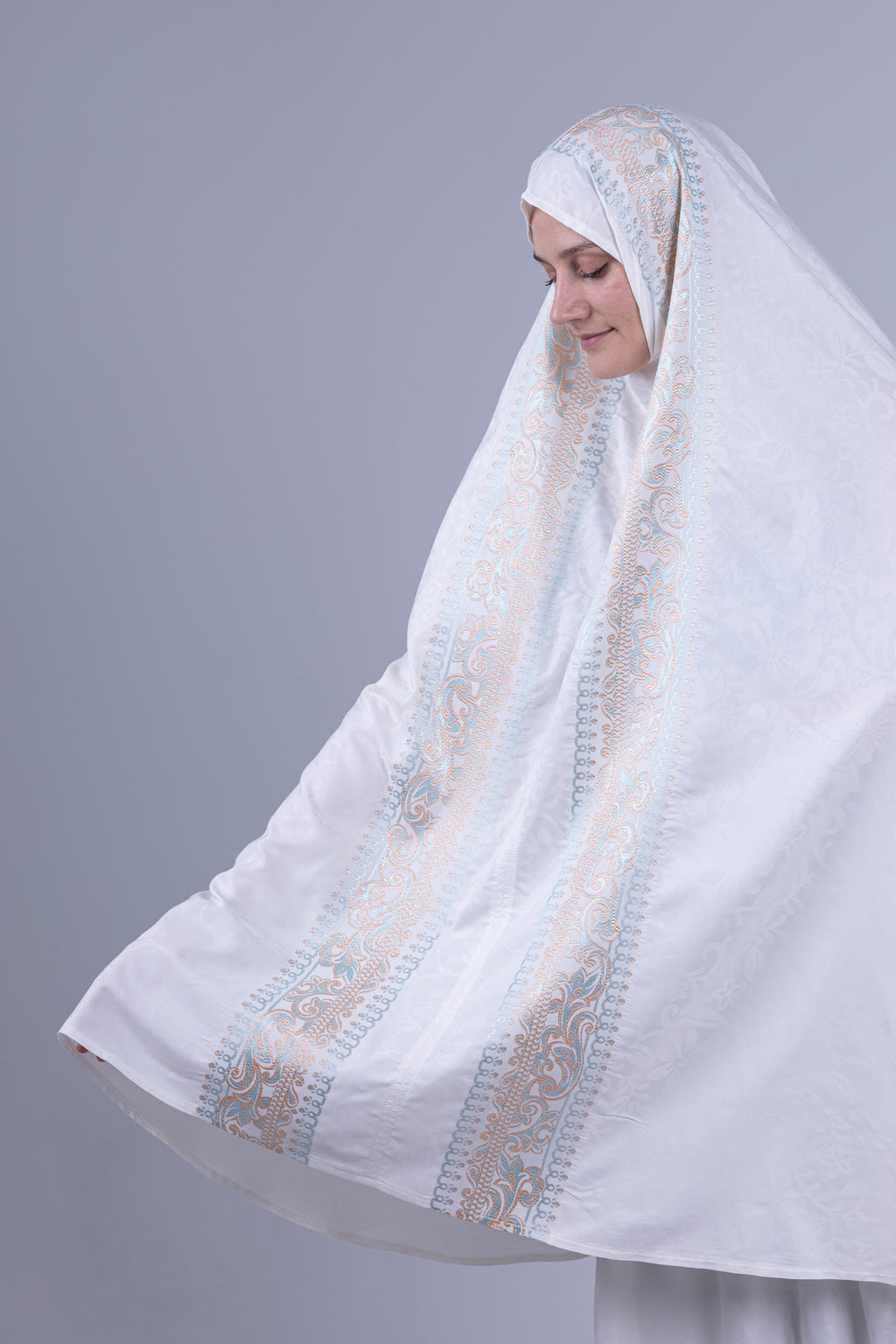 طقم صلاة صاف