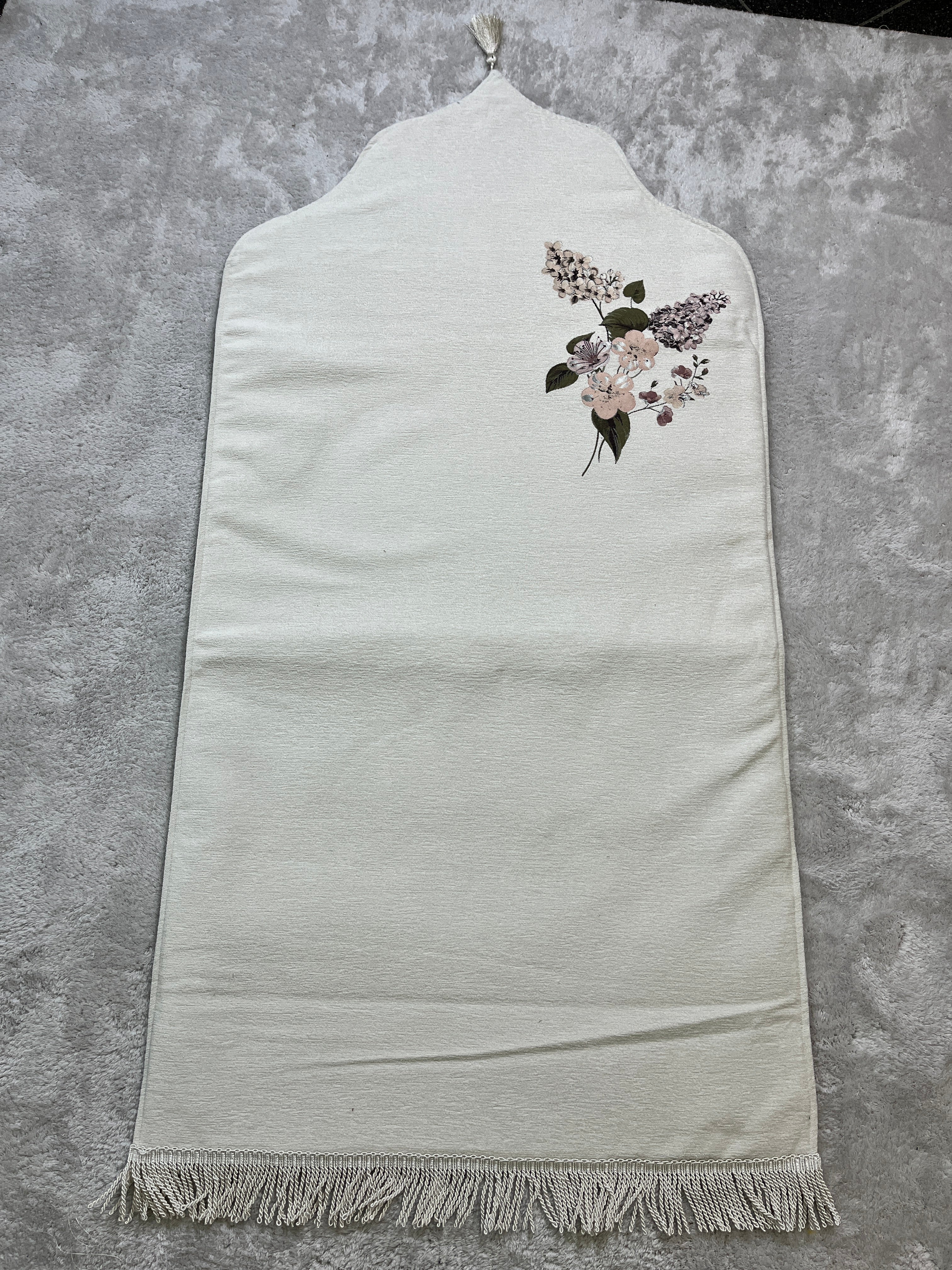 Nova Nakışlı Namaz Seccadesi